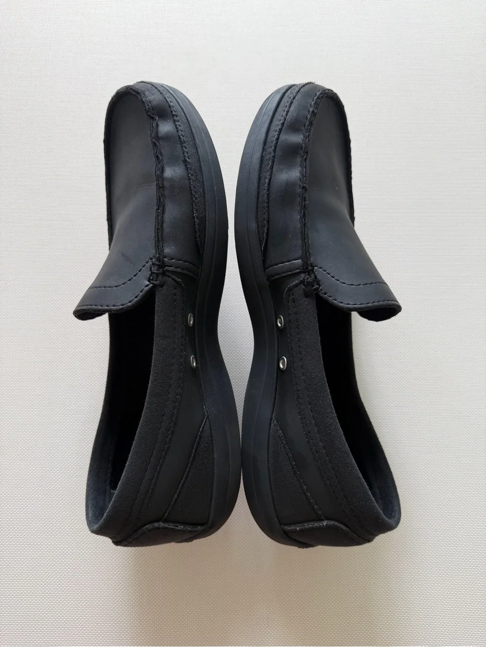 CROCS sleek black